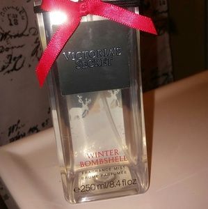 Victoria's Secret Winter Bombshell